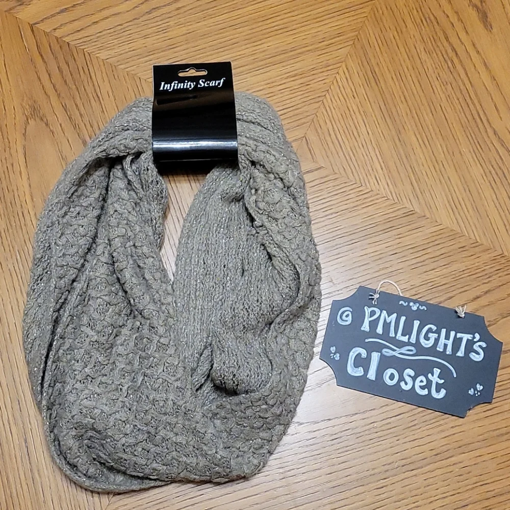 Infinity Scarf Knit Gray and Silver Metallic New
